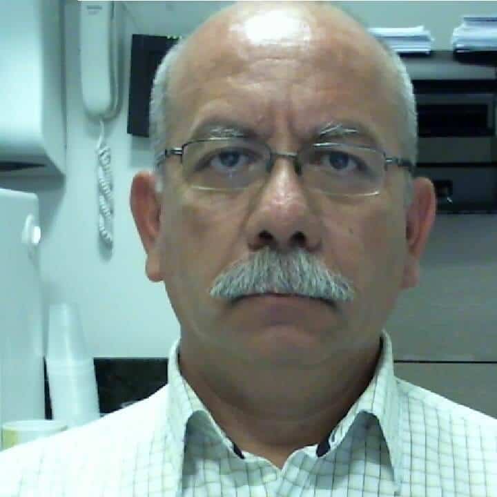 Héctor Igor Muñoz Catalán — Gestor e Co-fundador do Instituto de Escoliose